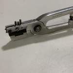 Alicate bergeon para furar corda