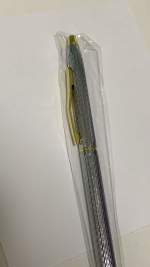 caneta metalica com dourado