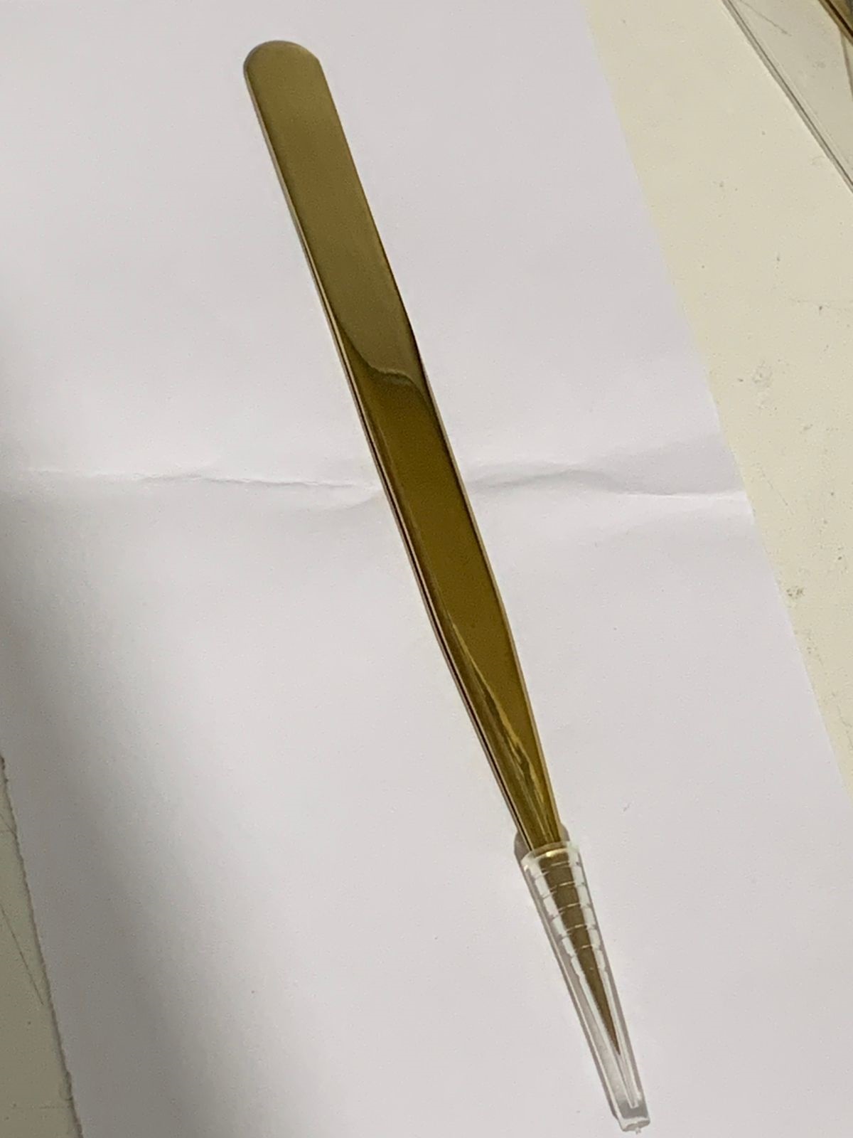 Pinça – Cor Dourada (Não é antimagnética)